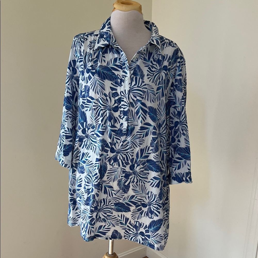 Olsen women’s XL floral cotton tab sleeve top with pockets.